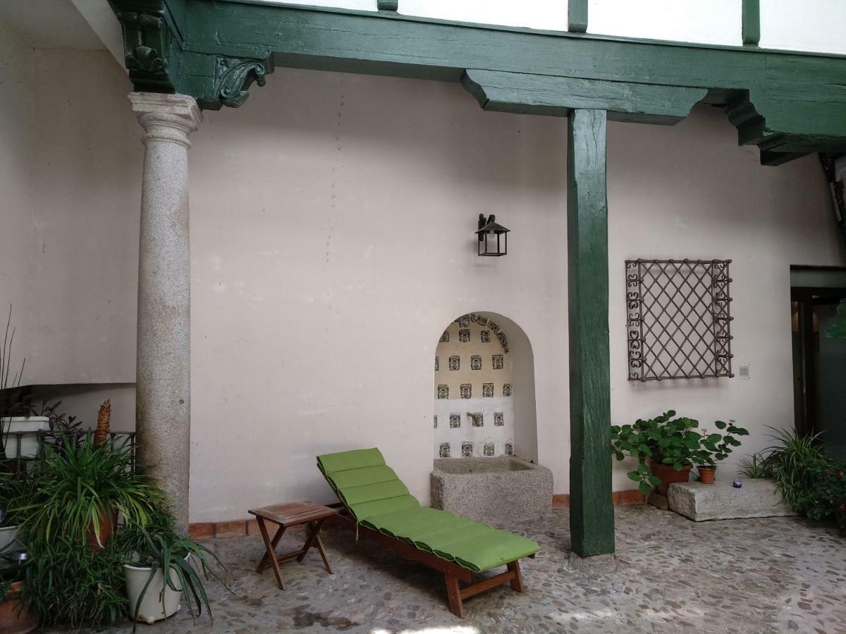 El Patio Del Convento Leilighet Toledo Eksteriør bilde